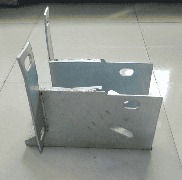 三波防阻块 材质Q235 热镀锌