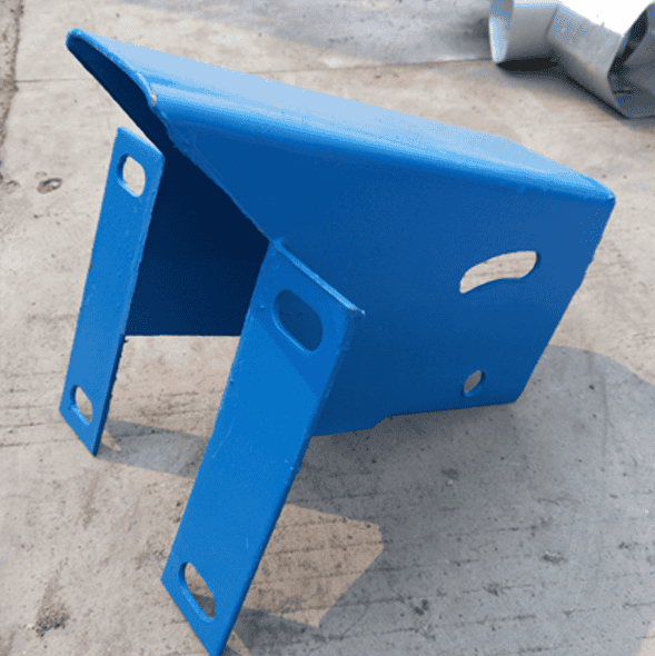 三波防阻块 材质Q235 热镀锌喷塑