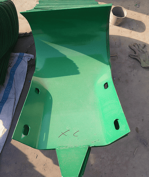 二波端头 热镀锌喷塑